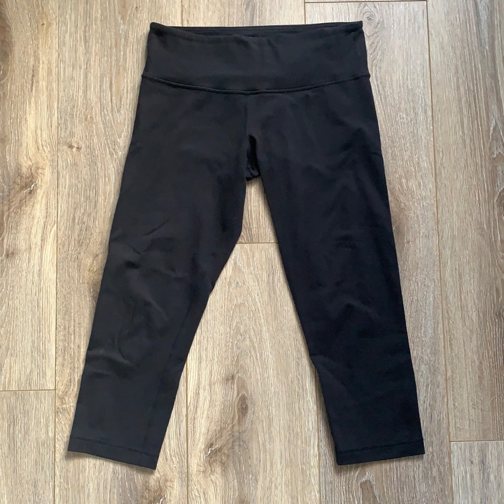 GUC Lululemon Wunder Under crop 21” leggings